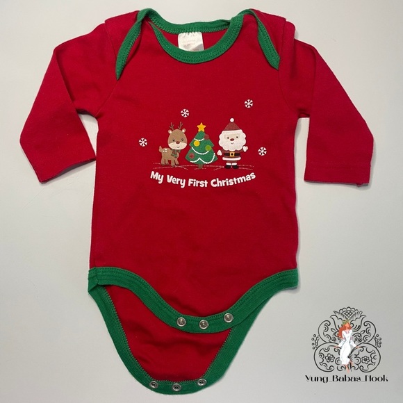 0-3 Month Red and Green My Very First Christmas Onesie Long Sleeve PRELOVED - Picture 1 of 6